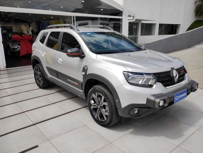 renault duster 1.3 tce flex iconic plus x-tronic 4p automatico 2025