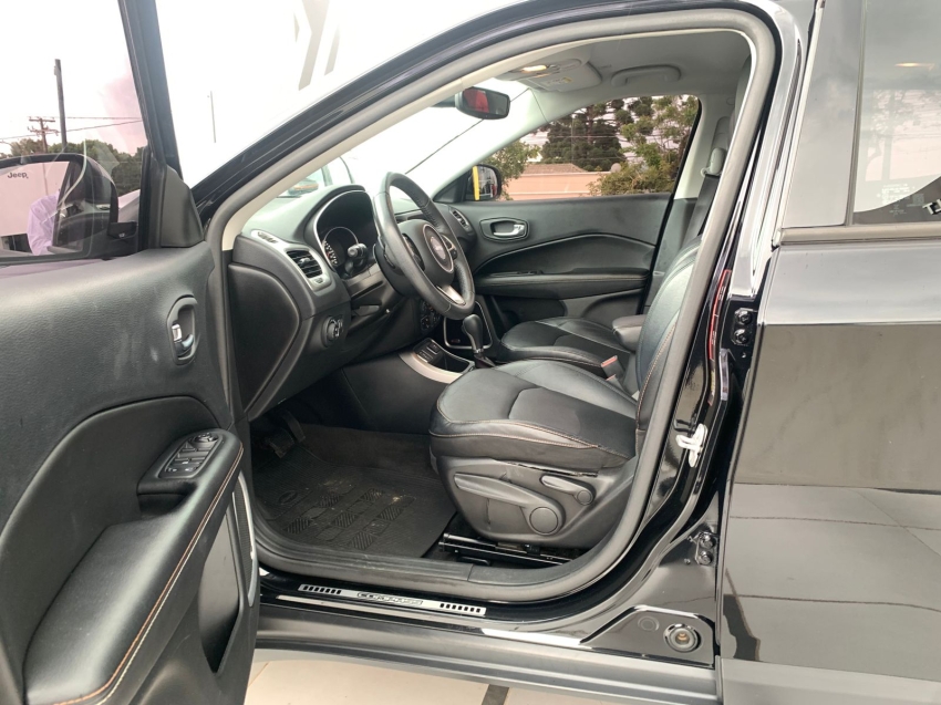jeep compass 2.0 16v flex longitude automatico 4p 20195