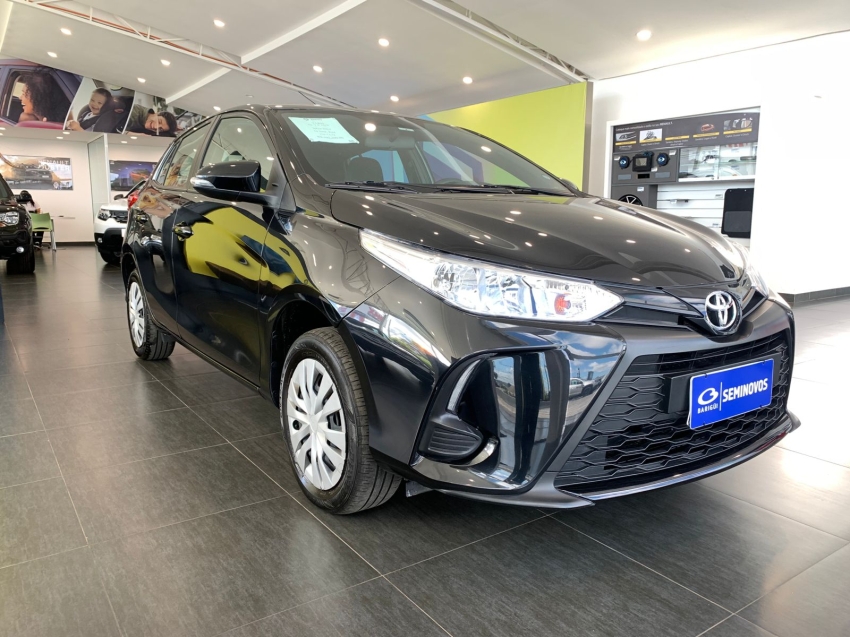 toyota yaris 1.5 16v flex xl multidrive 4p automatico 2025