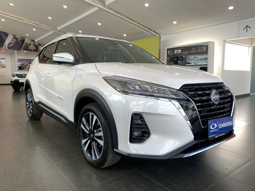 nissan kicks 1.6 16v flexstart exclusive xtronic flex 4p automatico 2024