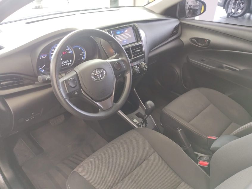toyota yaris 1.5 16v flex sedan xl live multidrive 4p automatico 202310