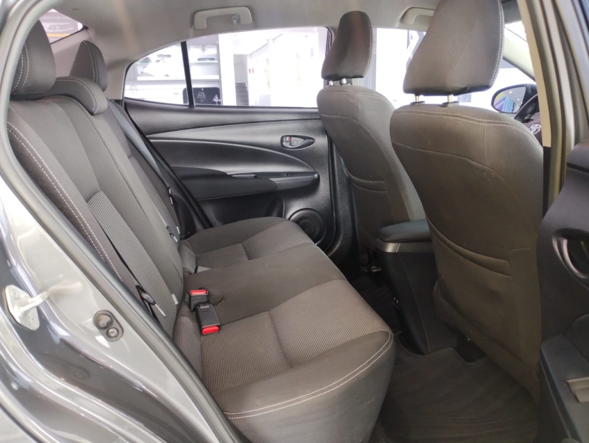 toyota yaris 1.5 16v flex sedan xl live multidrive 4p automatico 20238