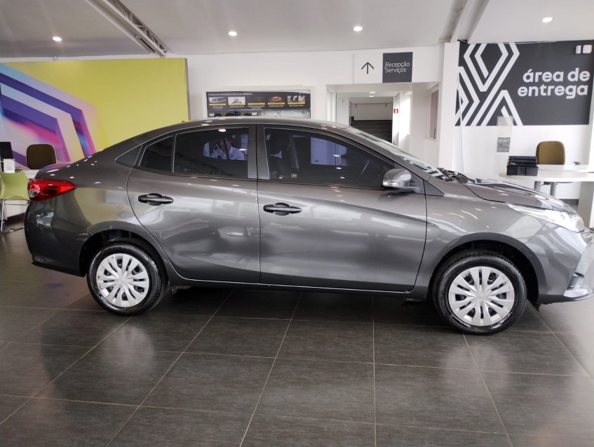 toyota yaris 1.5 16v flex sedan xl live multidrive 4p automatico 20233