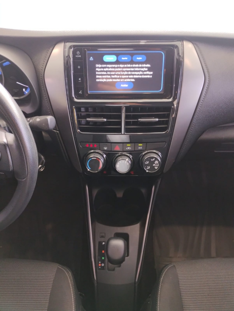 toyota yaris 1.5 16v flex sedan xl live multidrive 4p automatico 202313
