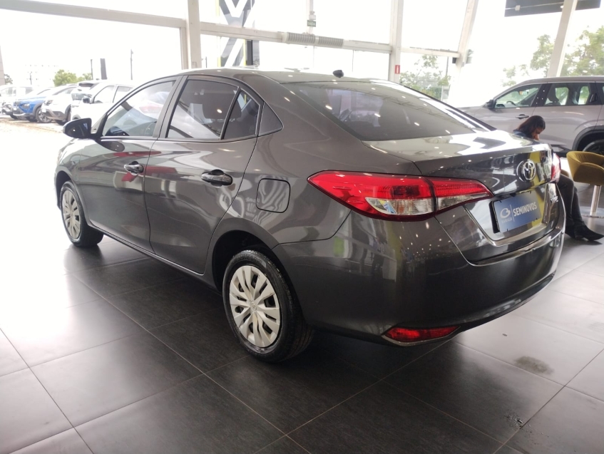 toyota yaris 1.5 16v flex sedan xl live multidrive 4p automatico 20234