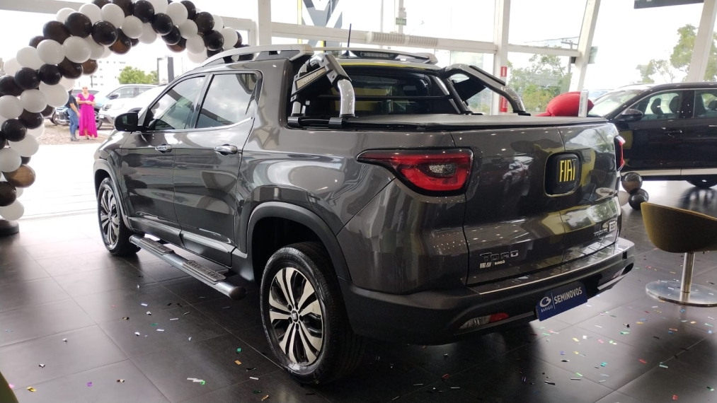 fiat toro 1.3 turbo 270 flex volcano at6 4p automatico 20223