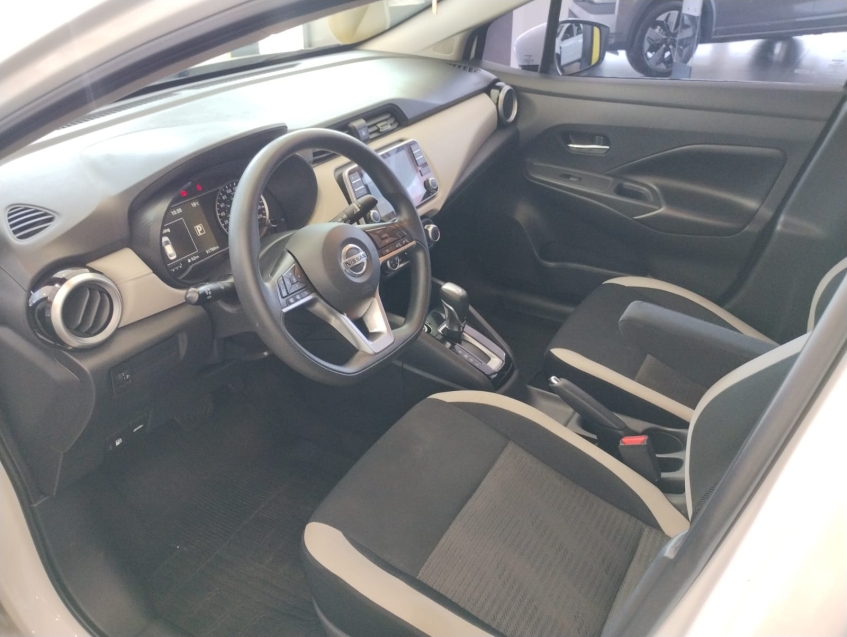 nissan versa 1.6 16v flex advance xtronic 4p automatico 202111