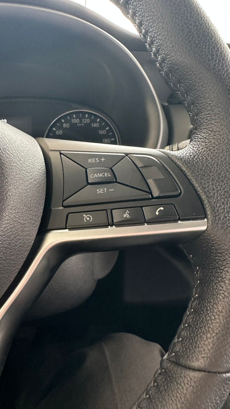 nissan kicks play 1.6 16v flexstart advance plus xtronic flex 4p automatico 202513