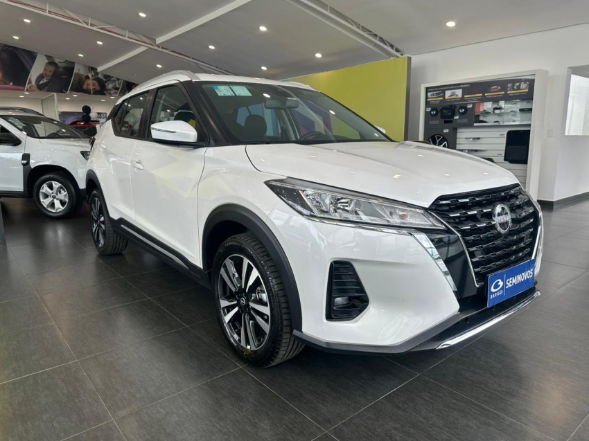 nissan kicks play 1.6 16v flexstart advance plus xtronic flex 4p automatico 2025