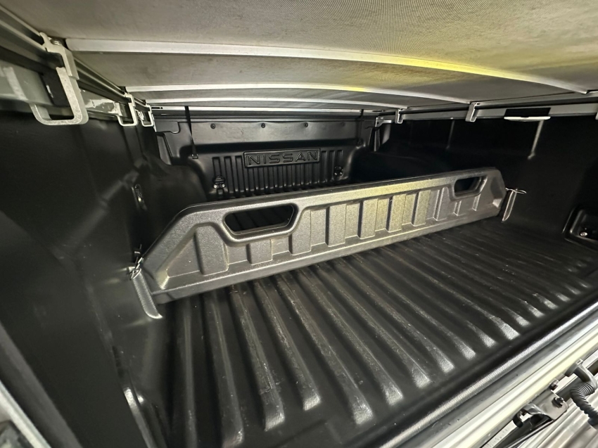 nissan frontier 2.3 16v turbo diesel platinum cd 4x4 automatico 4p 202518