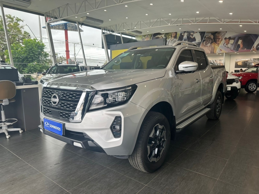 nissan frontier 2.3 16v turbo diesel platinum cd 4x4 automatico 4p 20252