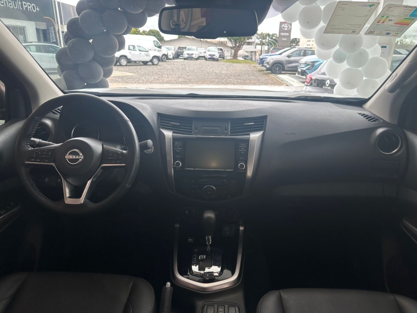 nissan frontier 2.3 16v turbo diesel platinum cd 4x4 automatico 4p 202512