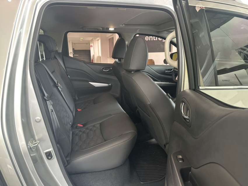 nissan frontier 2.3 16v turbo diesel platinum cd 4x4 automatico 4p 20256