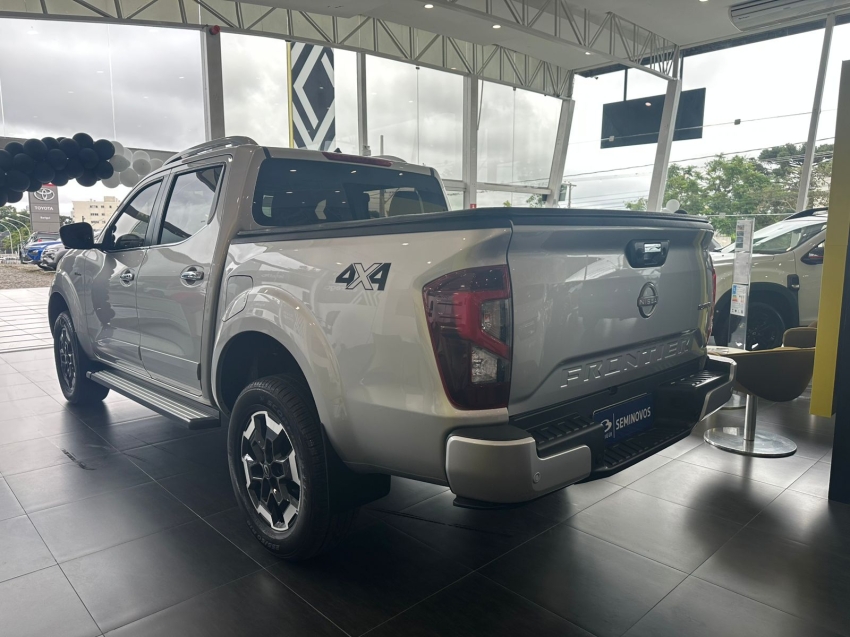 nissan frontier 2.3 16v turbo diesel platinum cd 4x4 automatico 4p 20253