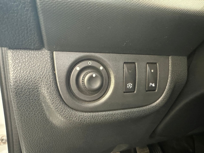 renault sandero 1.6 16v sce flex stepway dynamique manual 4p 202019