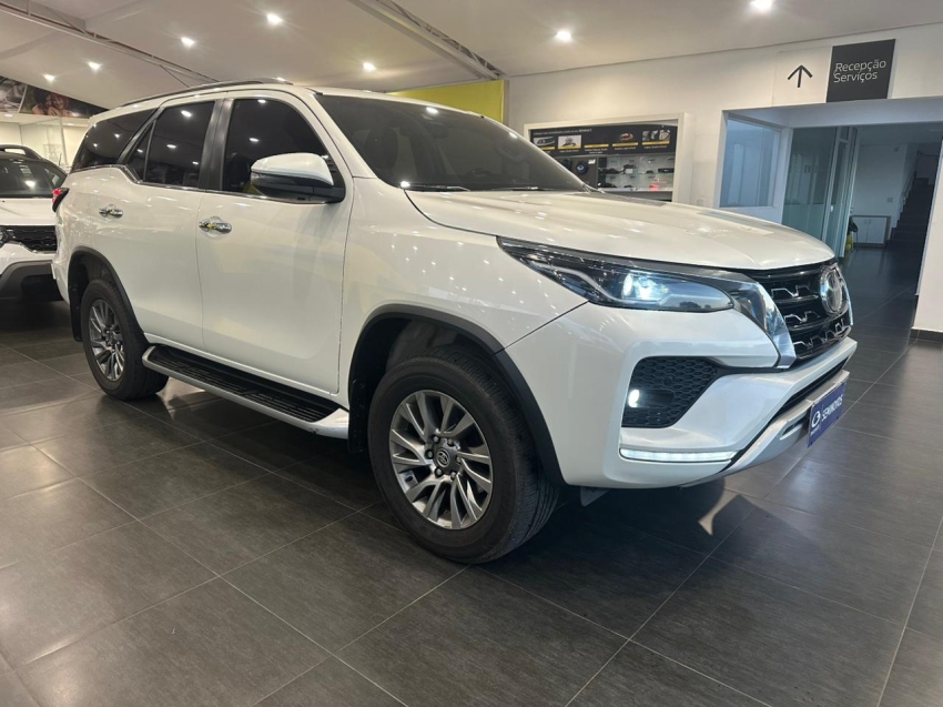 toyota hilux sw4 2.8 d-4d turbo diesel srx 7l 4x4 automatico 4p 2021