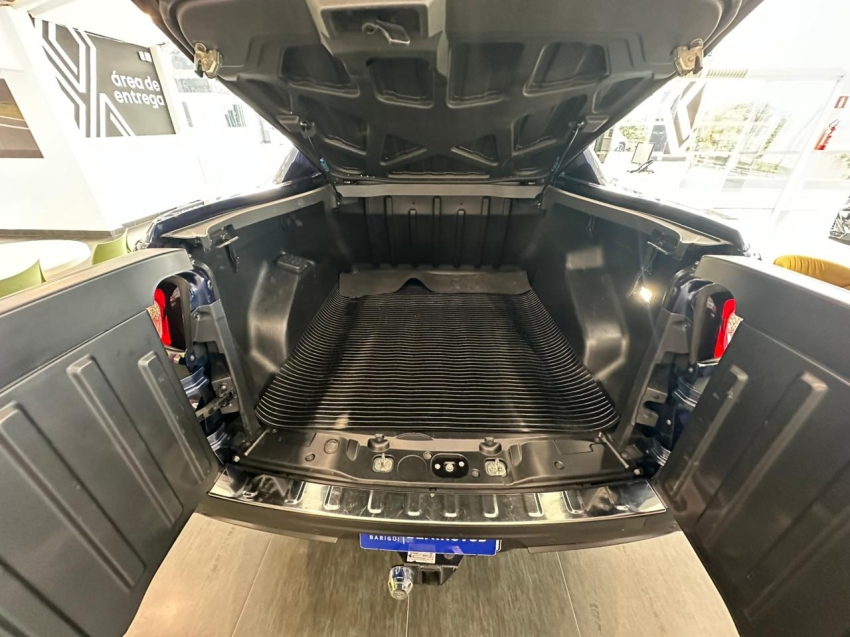 fiat toro 2.0 16v turbo diesel ultra 4wd at9 4p automatico 20246