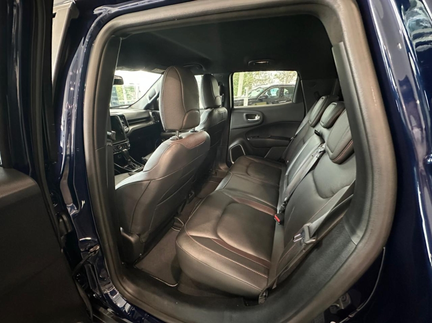 fiat toro 2.0 16v turbo diesel ultra 4wd at9 4p automatico 20247