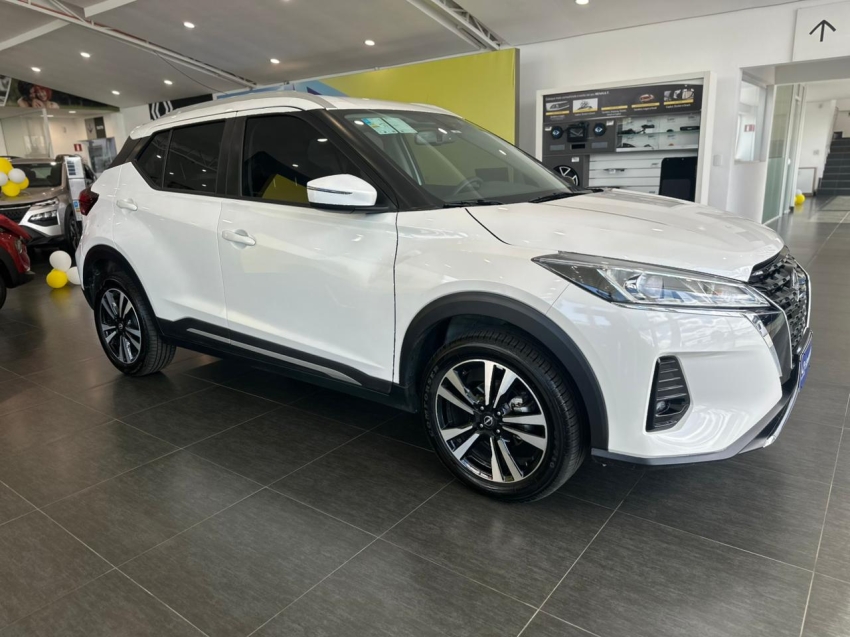 nissan kicks 1.6 16v flexstart advance xtronic flex 4p automatico 2024