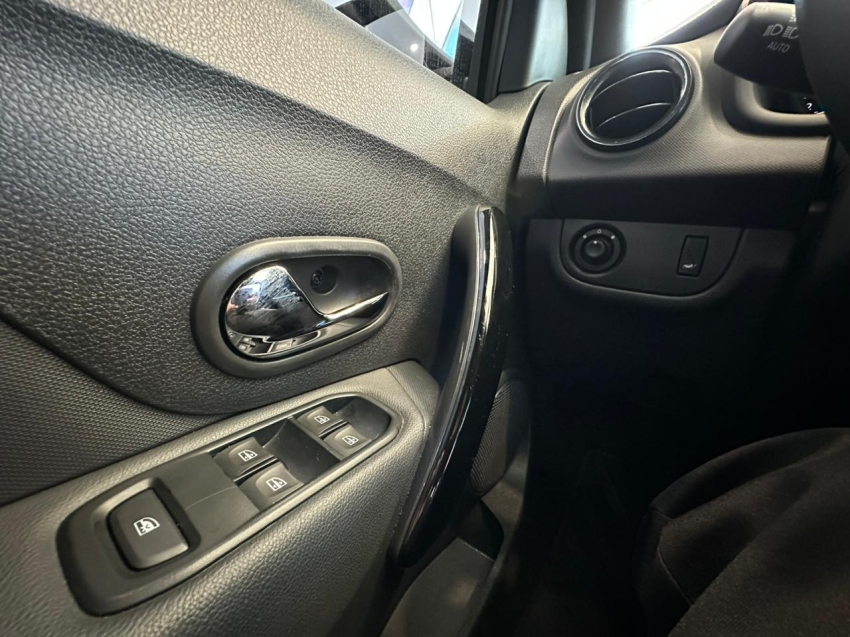 renault stepway 1.6 16v sce flex iconic x-tronic 4p automatico 202417