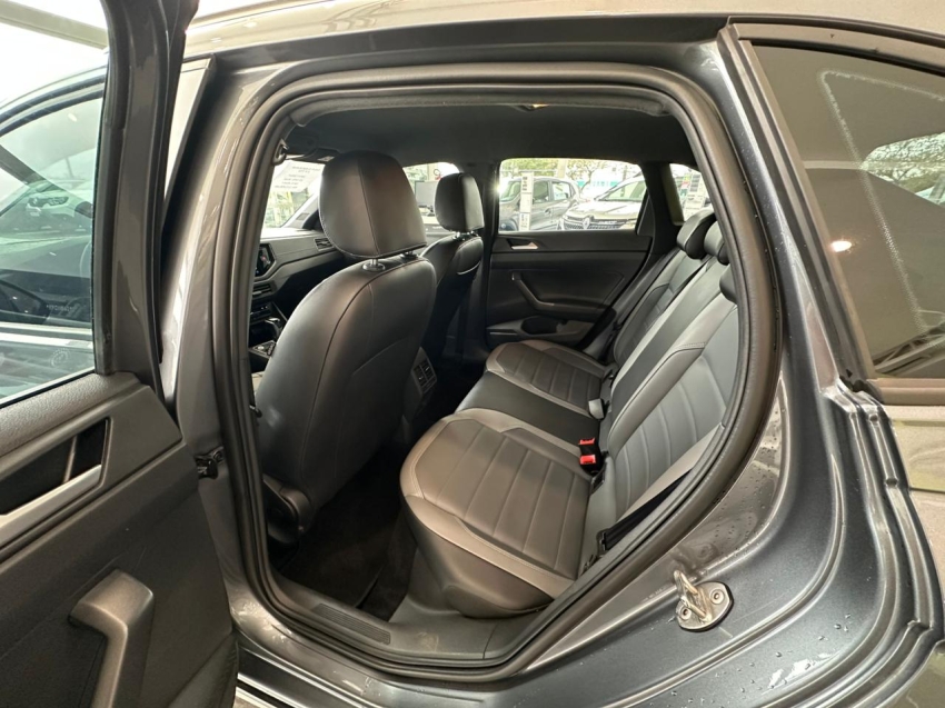 volkswagen nivus 1.0 200 tsi total flex highline automatico 4p 20248