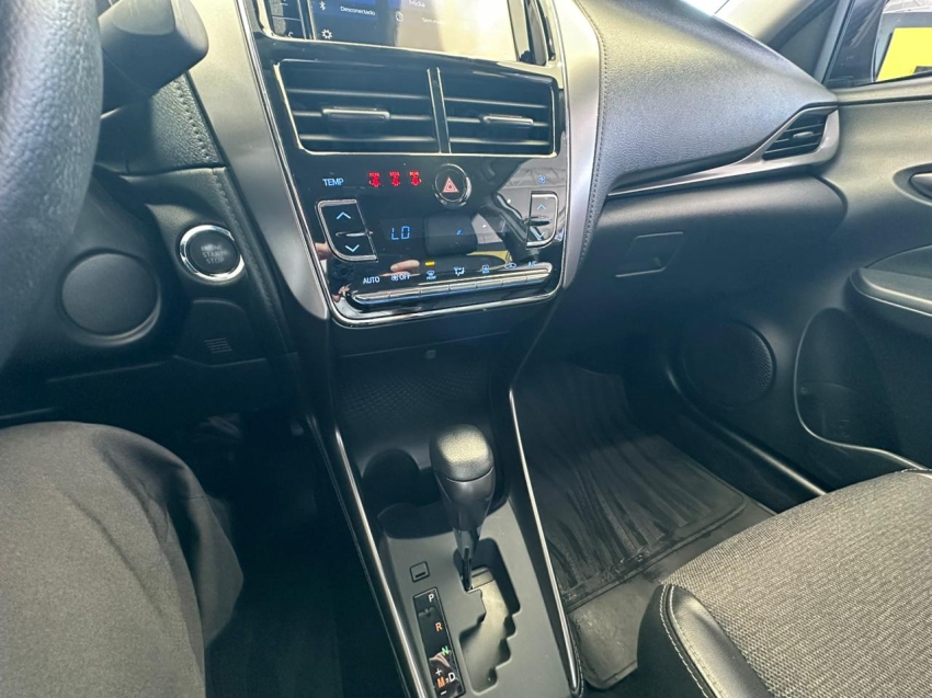 toyota yaris 1.5 16v flex sedan xs connect multidrive 4p automatico 202317