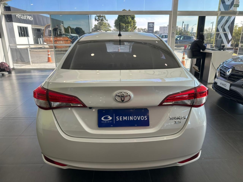 toyota yaris 1.5 16v flex sedan xs connect multidrive 4p automatico 20235