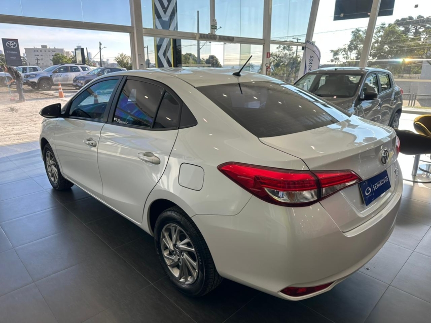 toyota yaris 1.5 16v flex sedan xs connect multidrive 4p automatico 20234