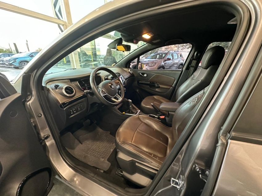 renault captur 1.3 tce flex iconic x-tronic 4p automatico 20229