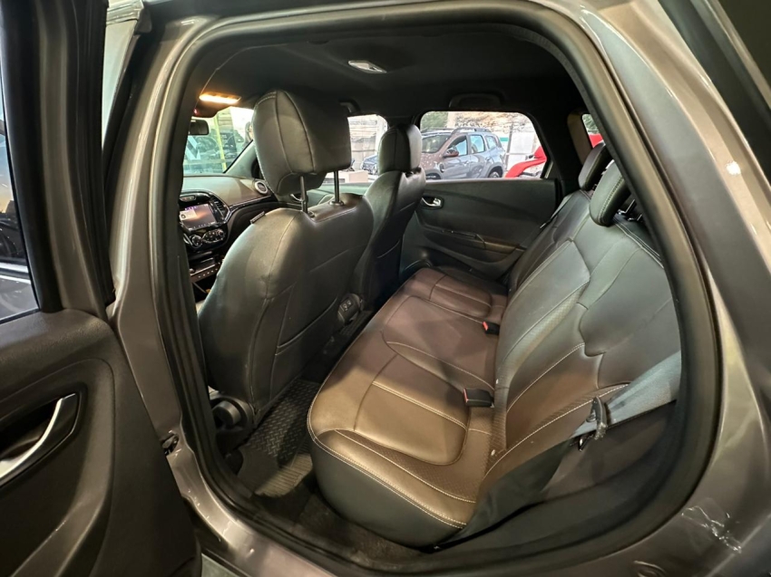 renault captur 1.3 tce flex iconic x-tronic 4p automatico 20228