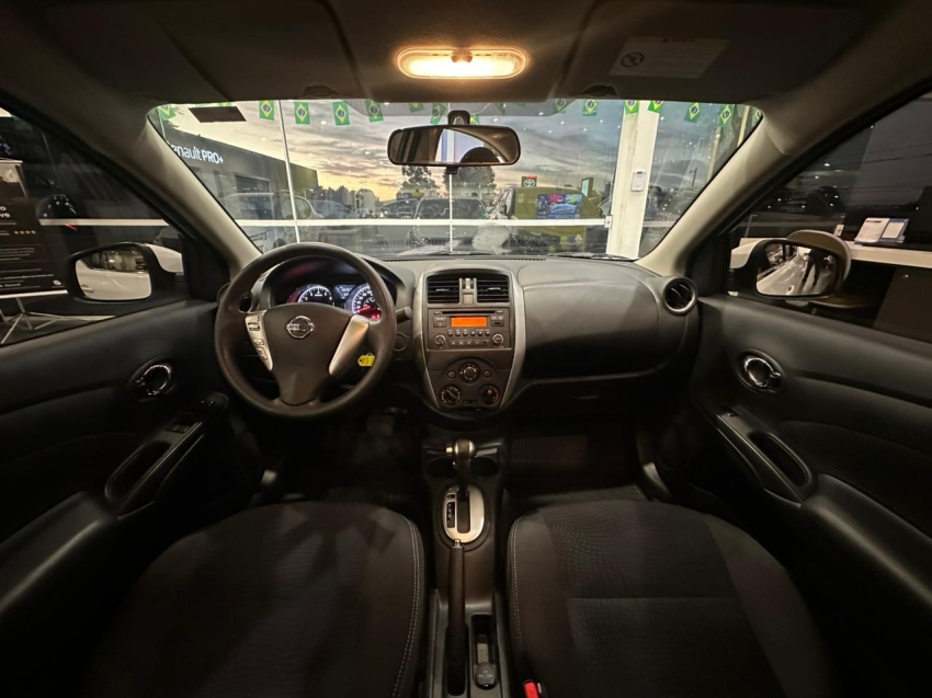 nissan versa 1.6 16v flex sv 4p xtronic automatico 201710