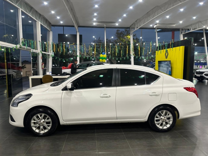 nissan versa 1.6 16v flex sv 4p xtronic automatico 20173