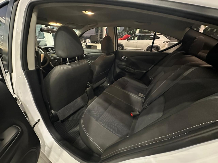 nissan versa 1.6 16v flex sv 4p xtronic automatico 20178