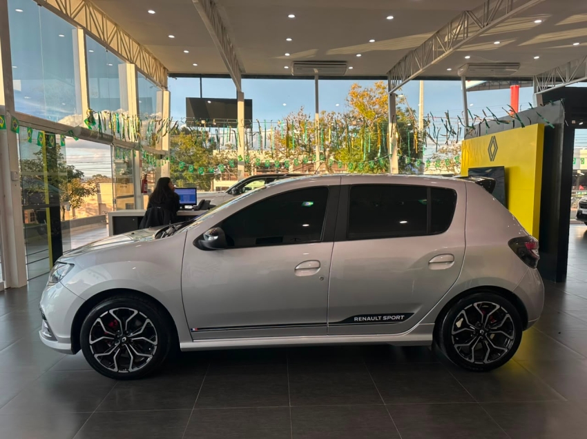renault sandero 2.0 16v hi-flex rs manual flex 4p 20233