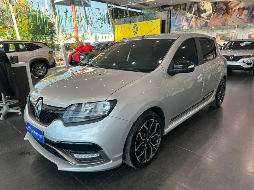 renault sandero 2.0 16v hi-flex rs manual flex 4p 20232