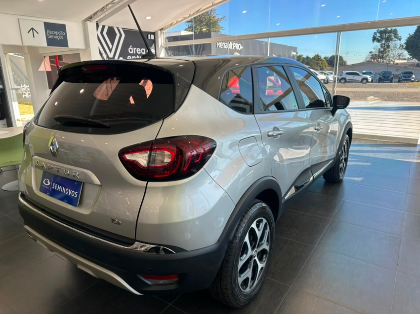 renault captur 1.3 tce flex intense x-tronic 4p automatico 20225