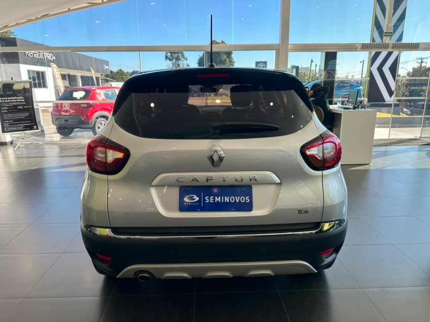 renault captur 1.3 tce flex intense x-tronic 4p automatico 20224