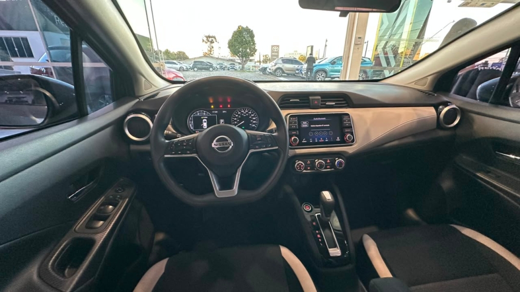 nissan versa 1.6 16v flex advance xtronic 4p automatico 202210