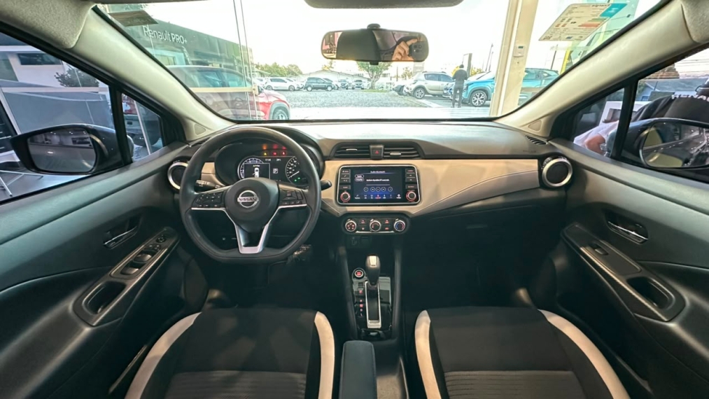 nissan versa 1.6 16v flex advance xtronic 4p automatico 20229