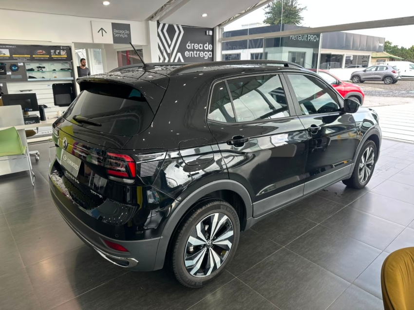 volkswagen t-cross 1.0 200 tsi total flex comfortline automatico 4p 20226