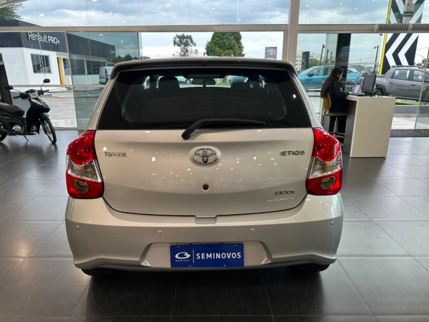 toyota etios 1.5 xs 16v flex 4p automatico 20185