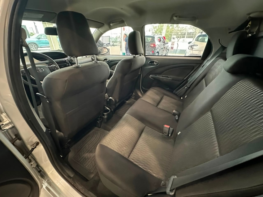 toyota etios 1.5 xs 16v flex 4p automatico 20188