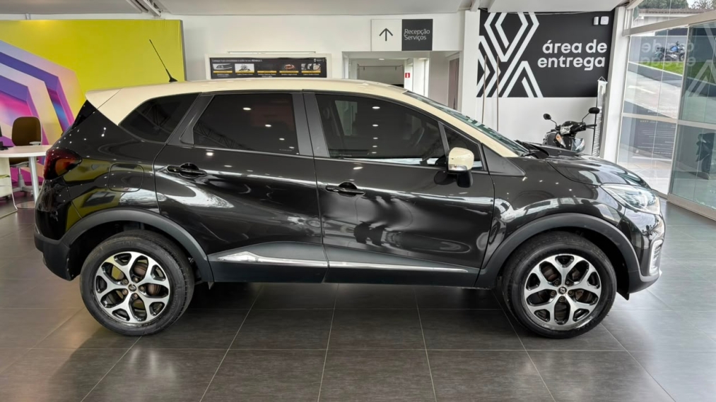 renault captur 1.6 16v sce flex intense x-tronic 4p automatico 20197