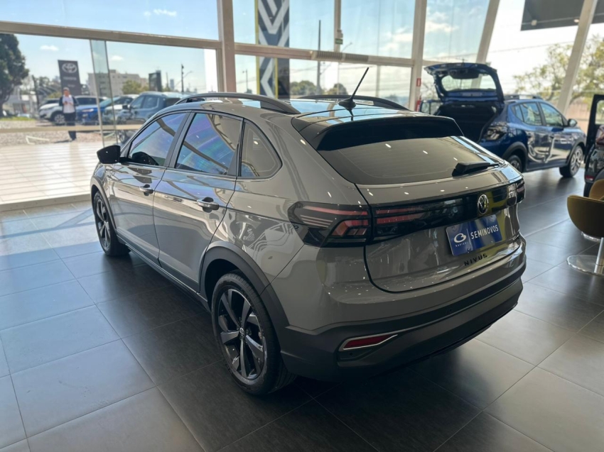 volkswagen nivus 1.0 200 tsi total flex highline automatico 4p 20234