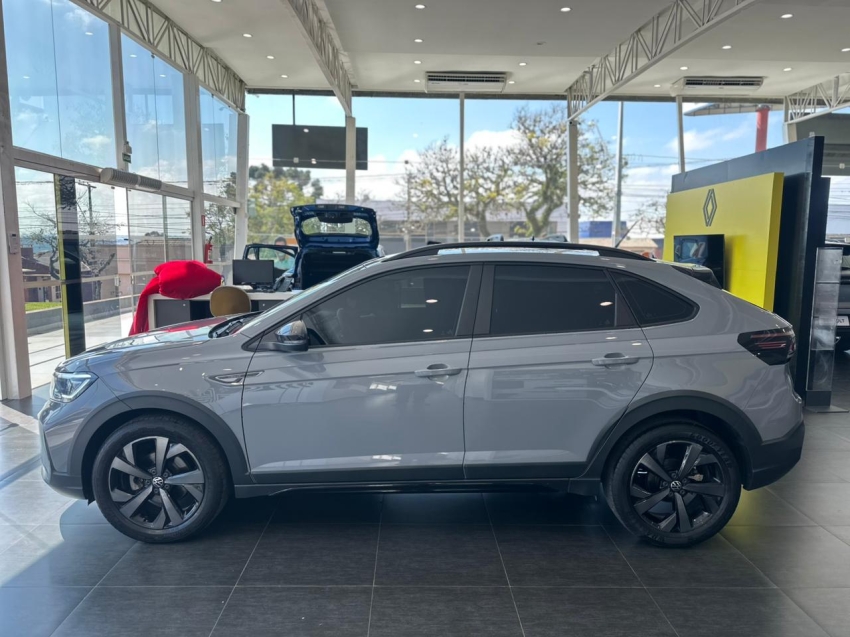 volkswagen nivus 1.0 200 tsi total flex highline automatico 4p 20233