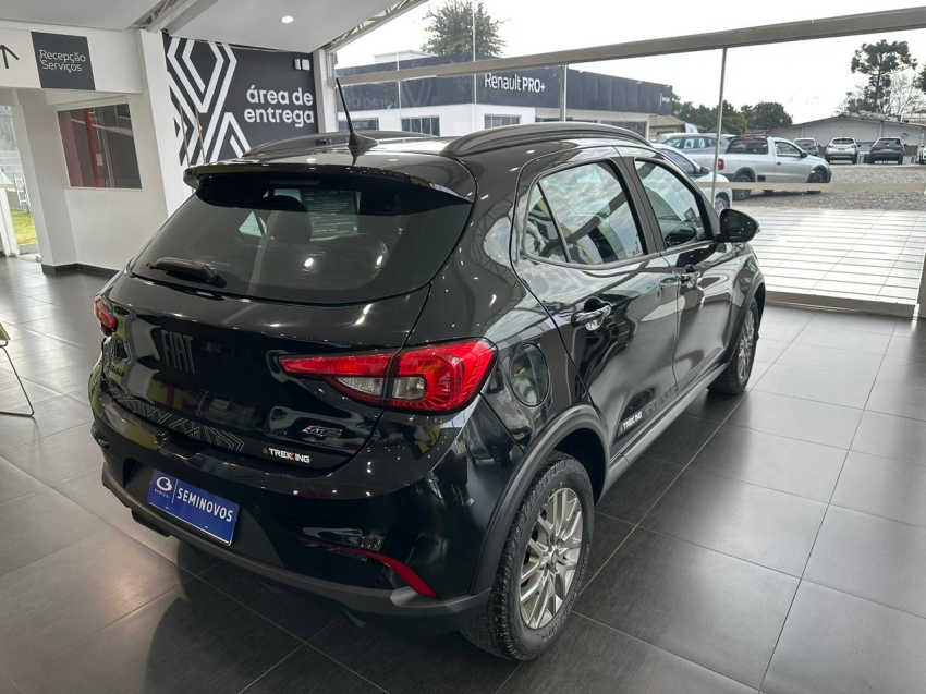 fiat argo 1.8 e.torq flex trekking at6 4p automatico 20216