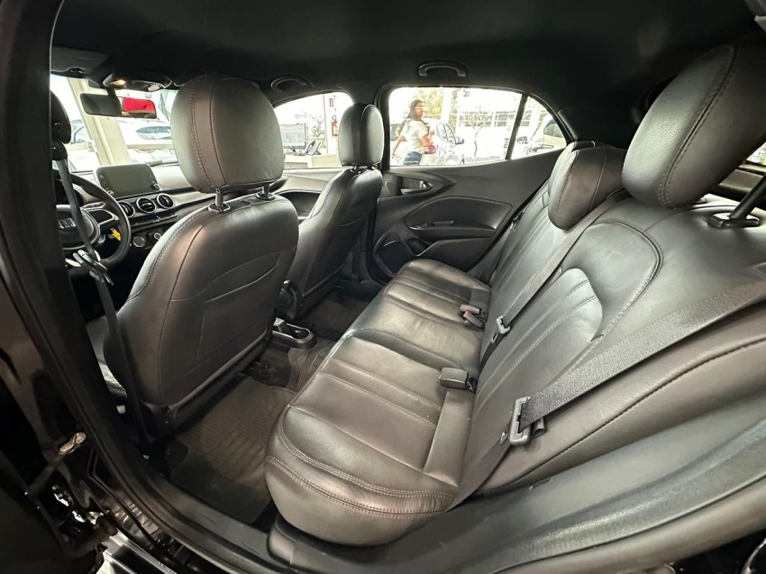 fiat argo 1.8 e.torq flex trekking at6 4p automatico 20218