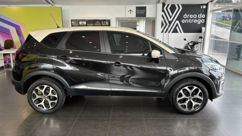 renault captur 1.6 16v sce flex intense x-tronic 4p automatico 20197