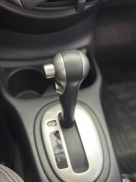 nissan versa 1.6 16v flexstart sv 4p xtronic flex automatico 201915