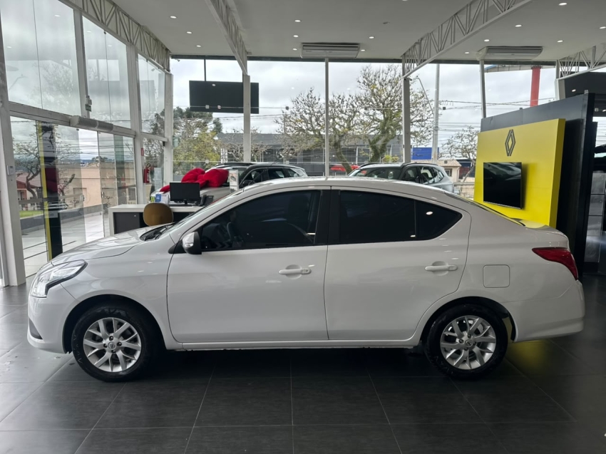 nissan versa 1.6 16v flexstart sv 4p xtronic flex automatico 20193